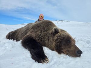 Barren Ground Grizzly Bear Hunts with Adventure Northwest ( (3) Barren Ground Grizzly Bear Hunts with Adventure Northwest