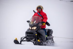 Barren Ground Grizzly Bear Hunts with Adventure Northwest